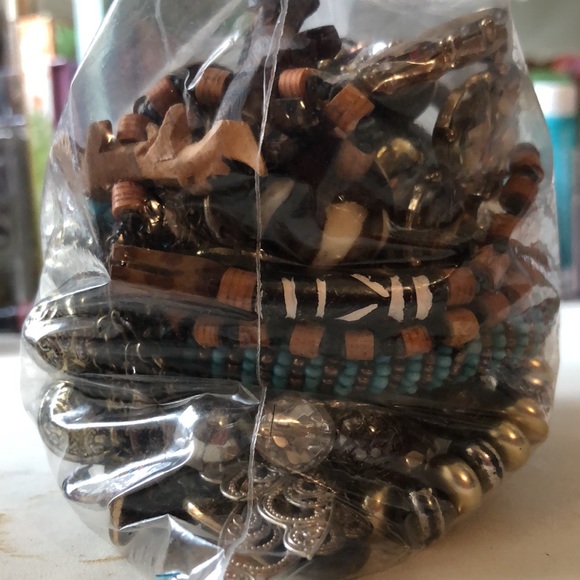 Mystery bag of jewelry - Picture 4 of 5